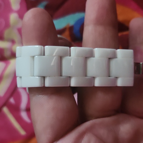 Watch - Picture 6 of 7